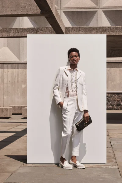 Look 15